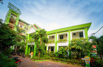 Hotel Ngoi Nha Xanh