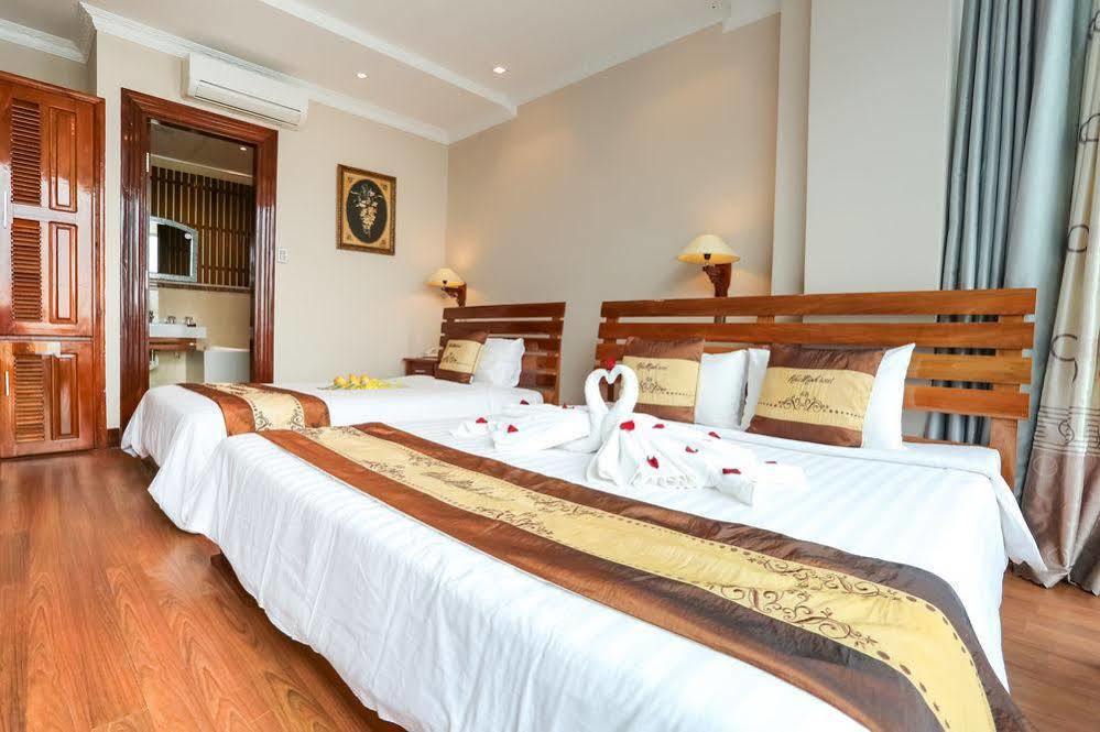 Adina Hotel