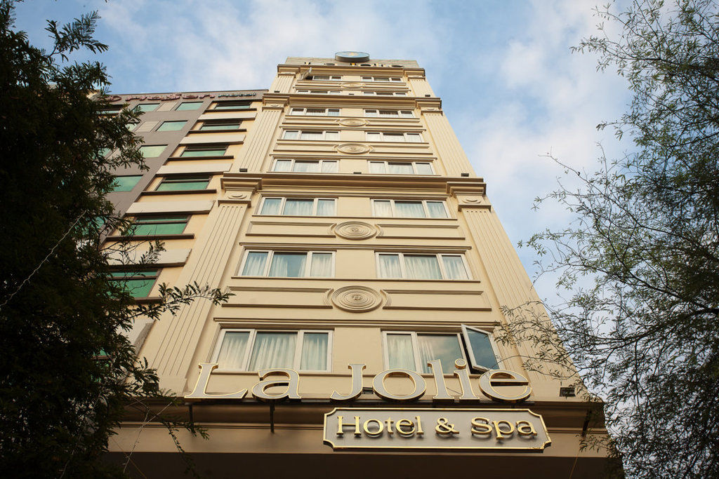 Khách sạn Silverland Jolie 4*