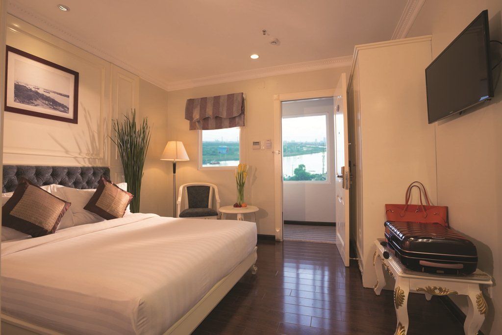 Khách sạn Silverland Jolie 4*