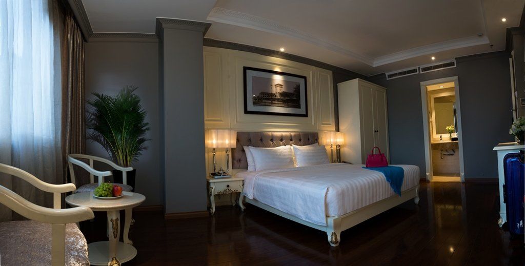 Khách sạn Silverland Jolie 4*
