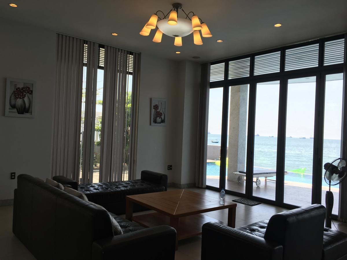 Nancy White Palace Vung Tau