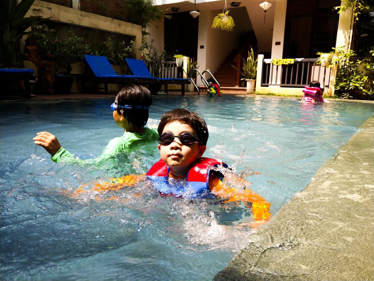Biệt thự Riverside Oasis *