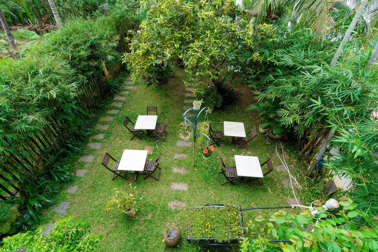 Biệt thự Riverside Oasis