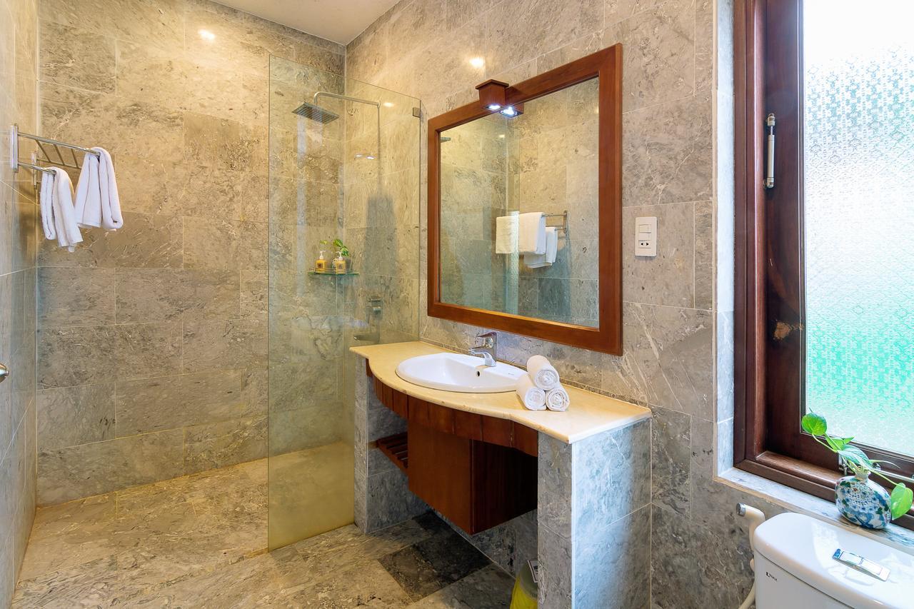 Riverside Oasis Biệt thự *