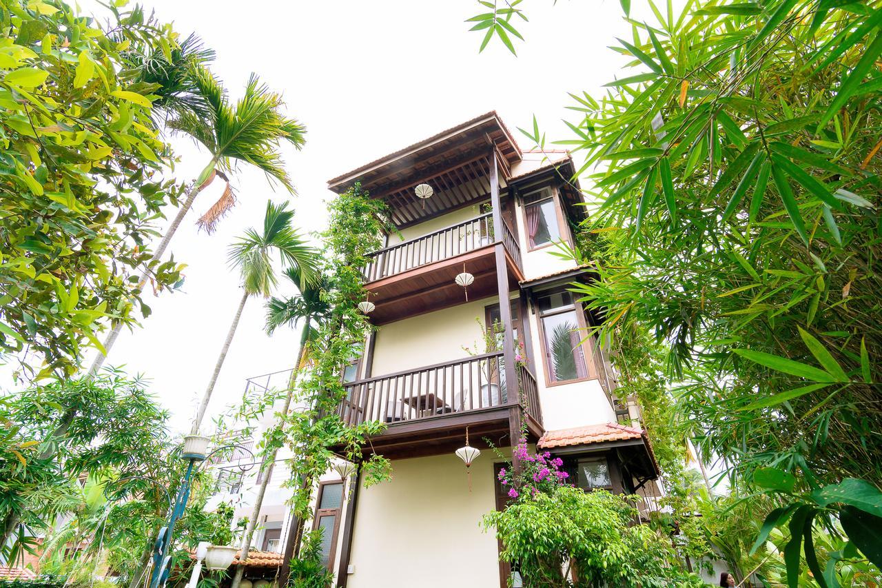 Biệt thự Riverside Oasis *