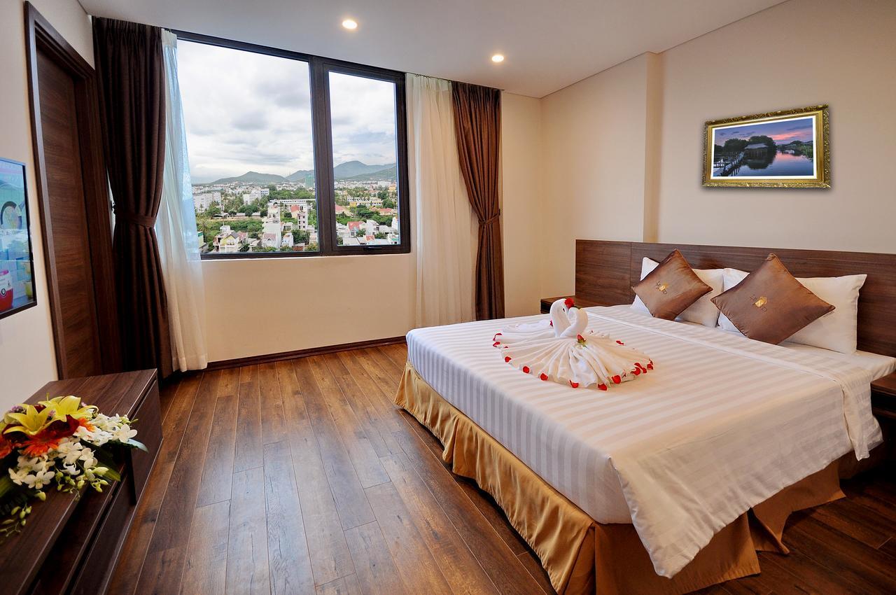 Lenid Ocean View Hotel 4*