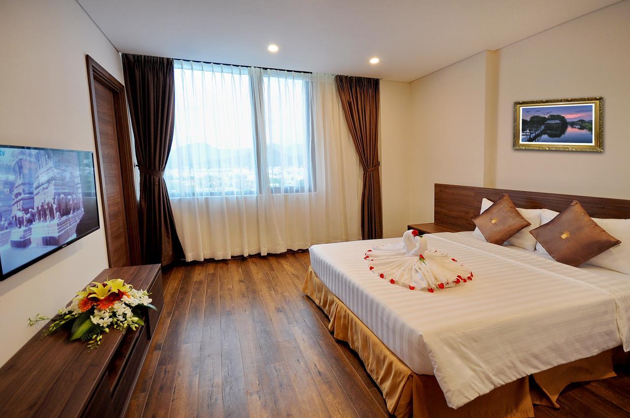 Lenid Ocean View