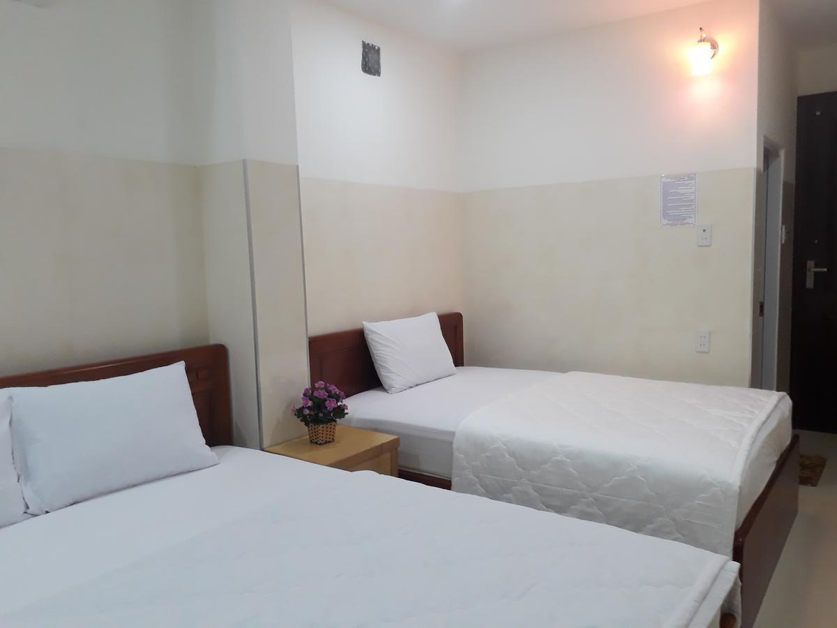 Khách sạn Duy Huy & 2*