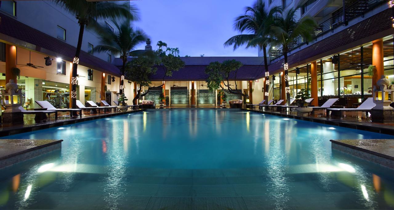 Parkroyal Sài Gòn 4*