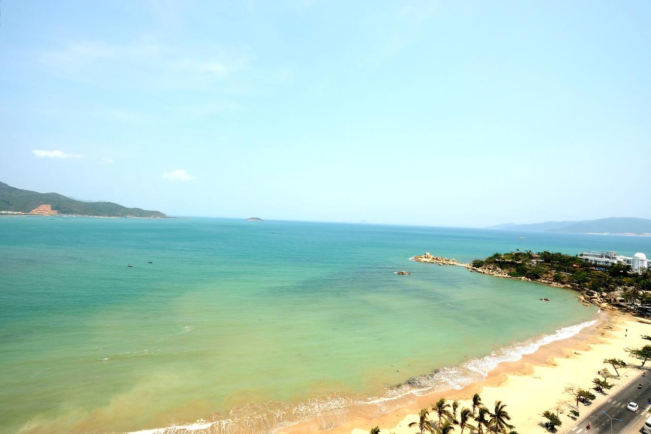 Cozy Beachfront Apartment Nha Trang