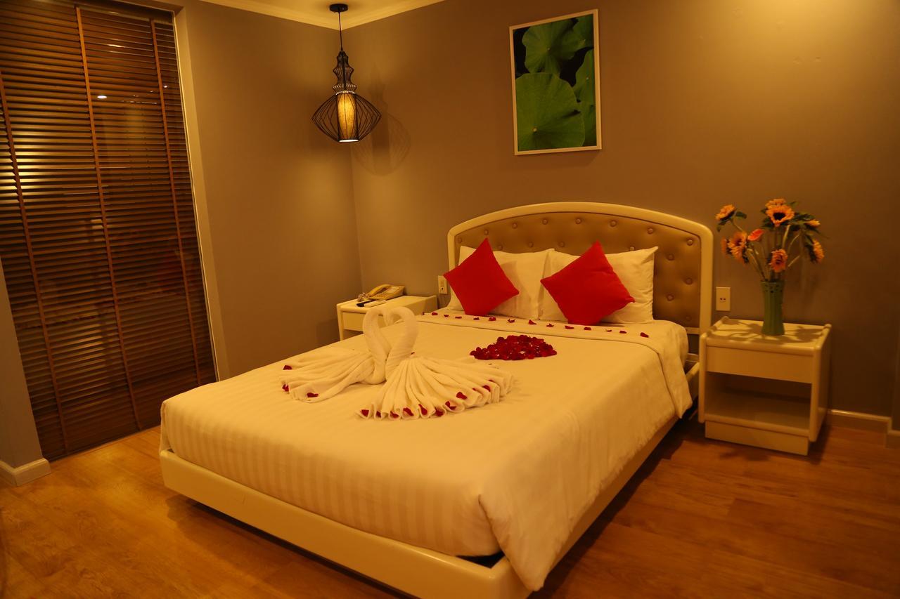Kaka River Hotel