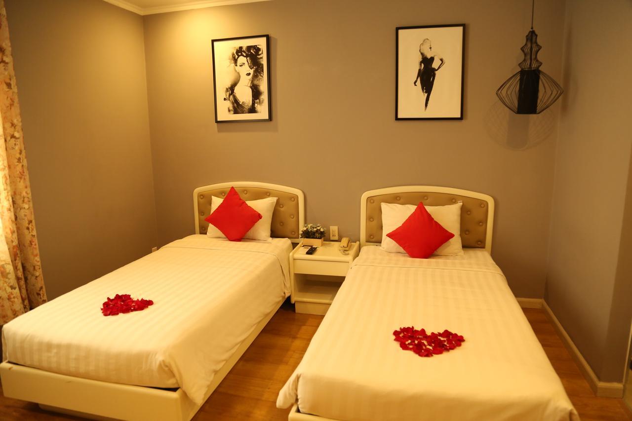 Hotel Kaka River 3*