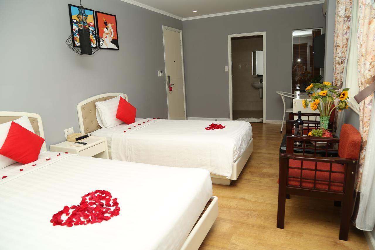 Kaka River Hotel 3*