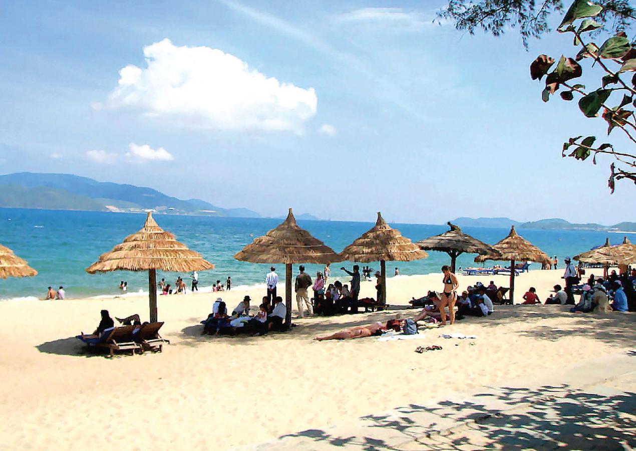 Glocal Beachside Hostel *