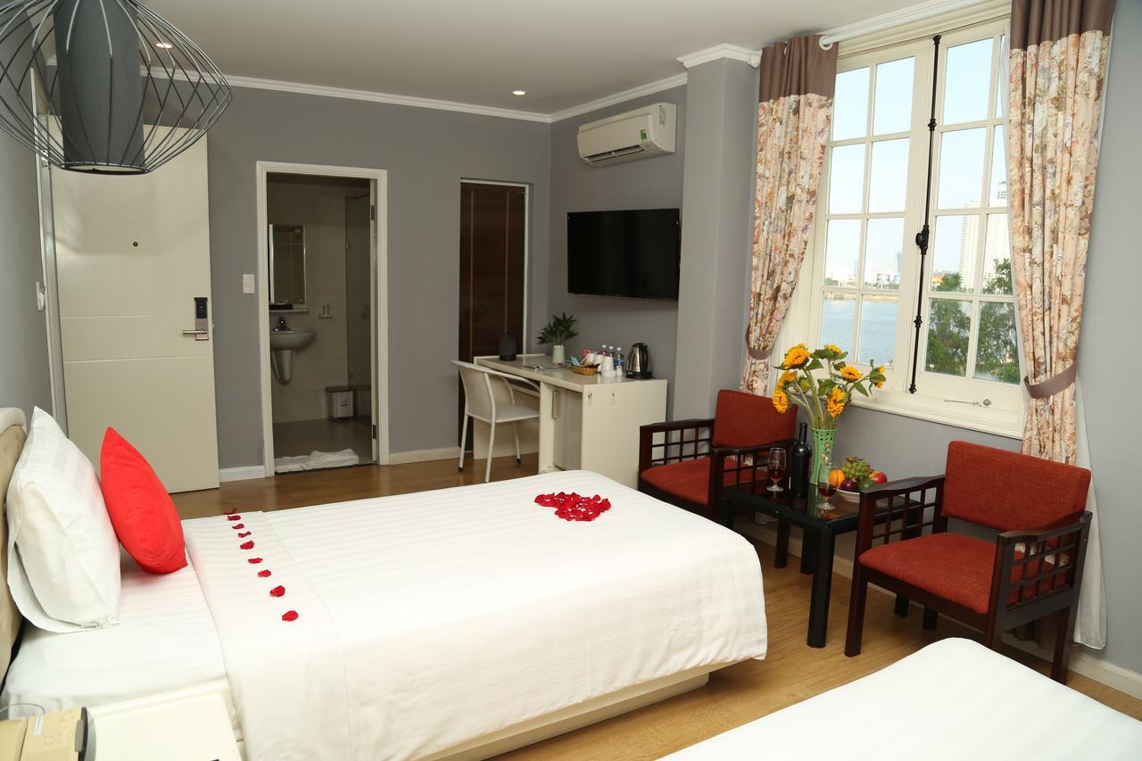 Hotel Kaka River 3*