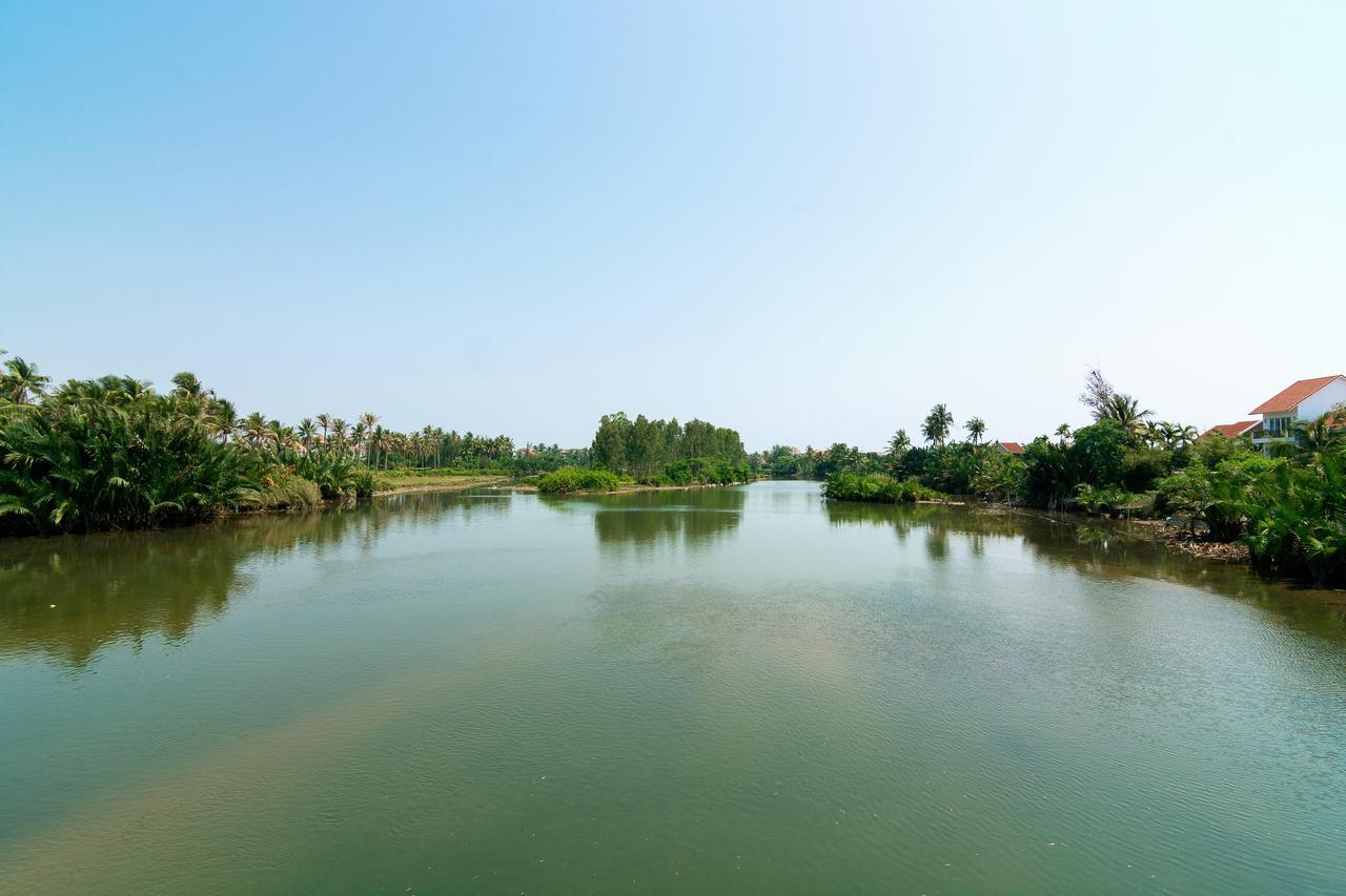Biệt thự Riverside Oasis