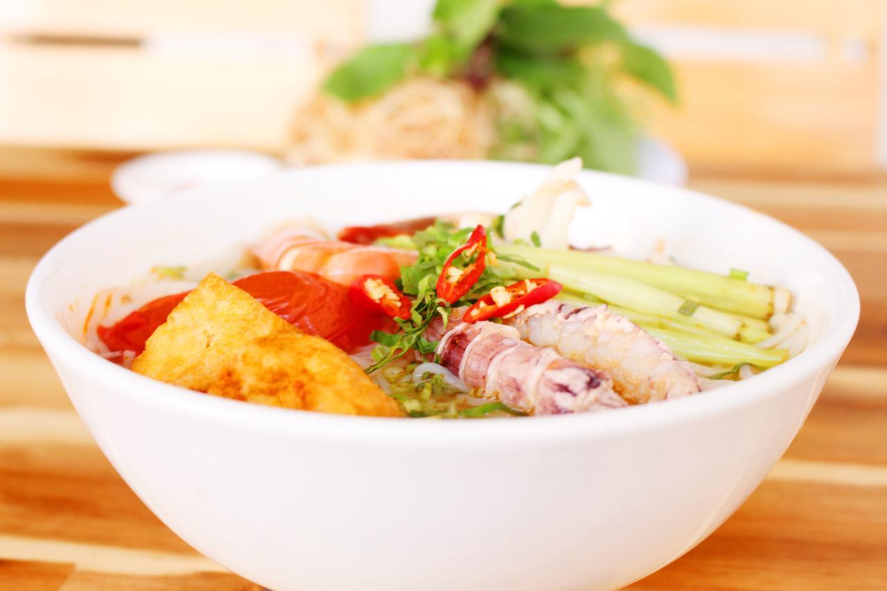 Hotel Grand Pearl Minh Chau - Quan Lan