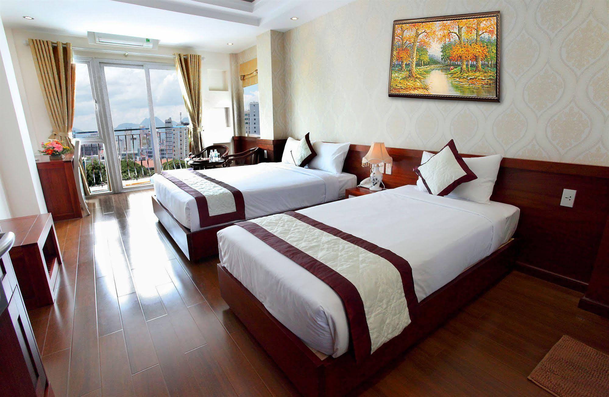 Golden Hotel