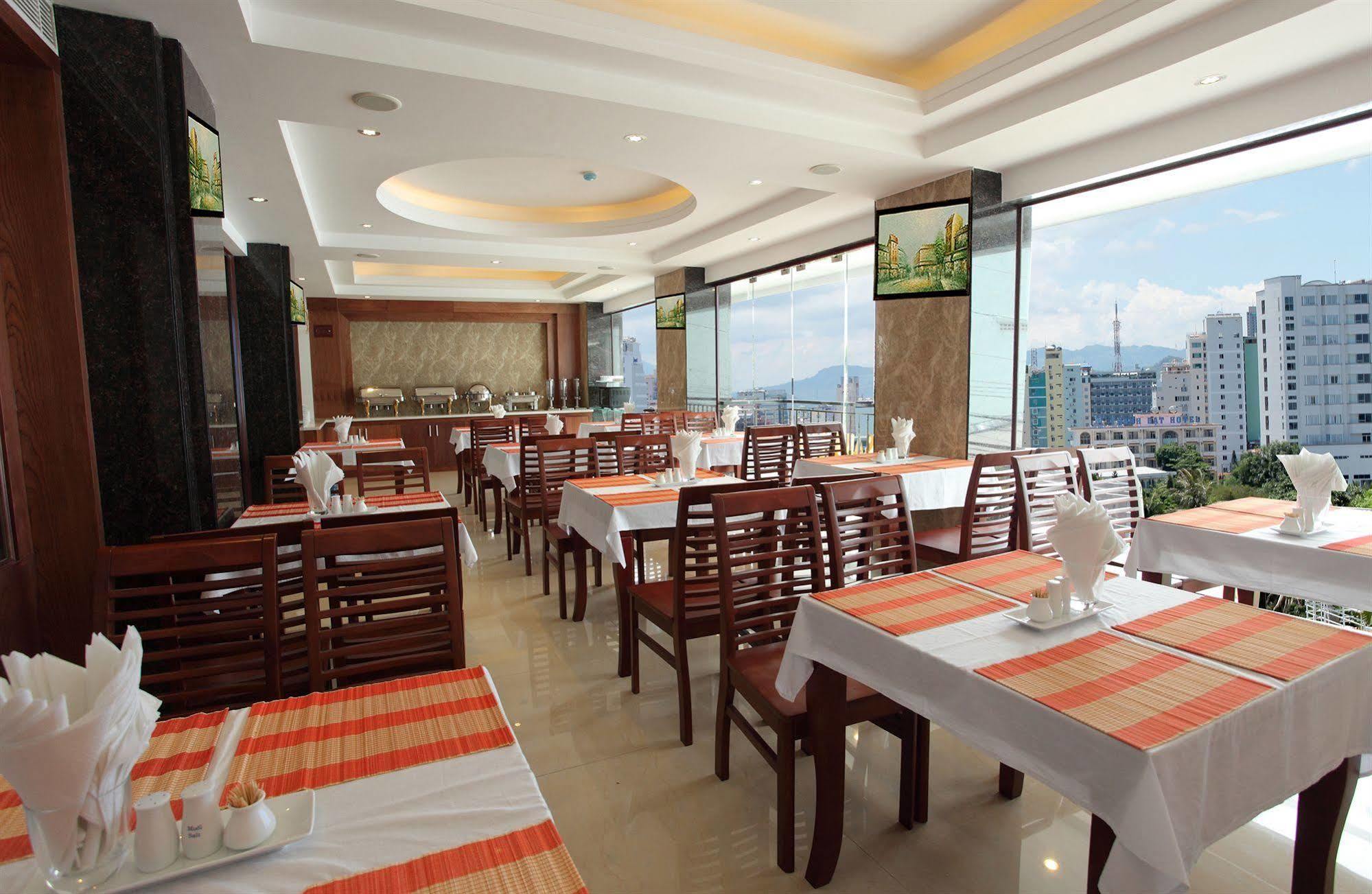 Golden Hotel 3*