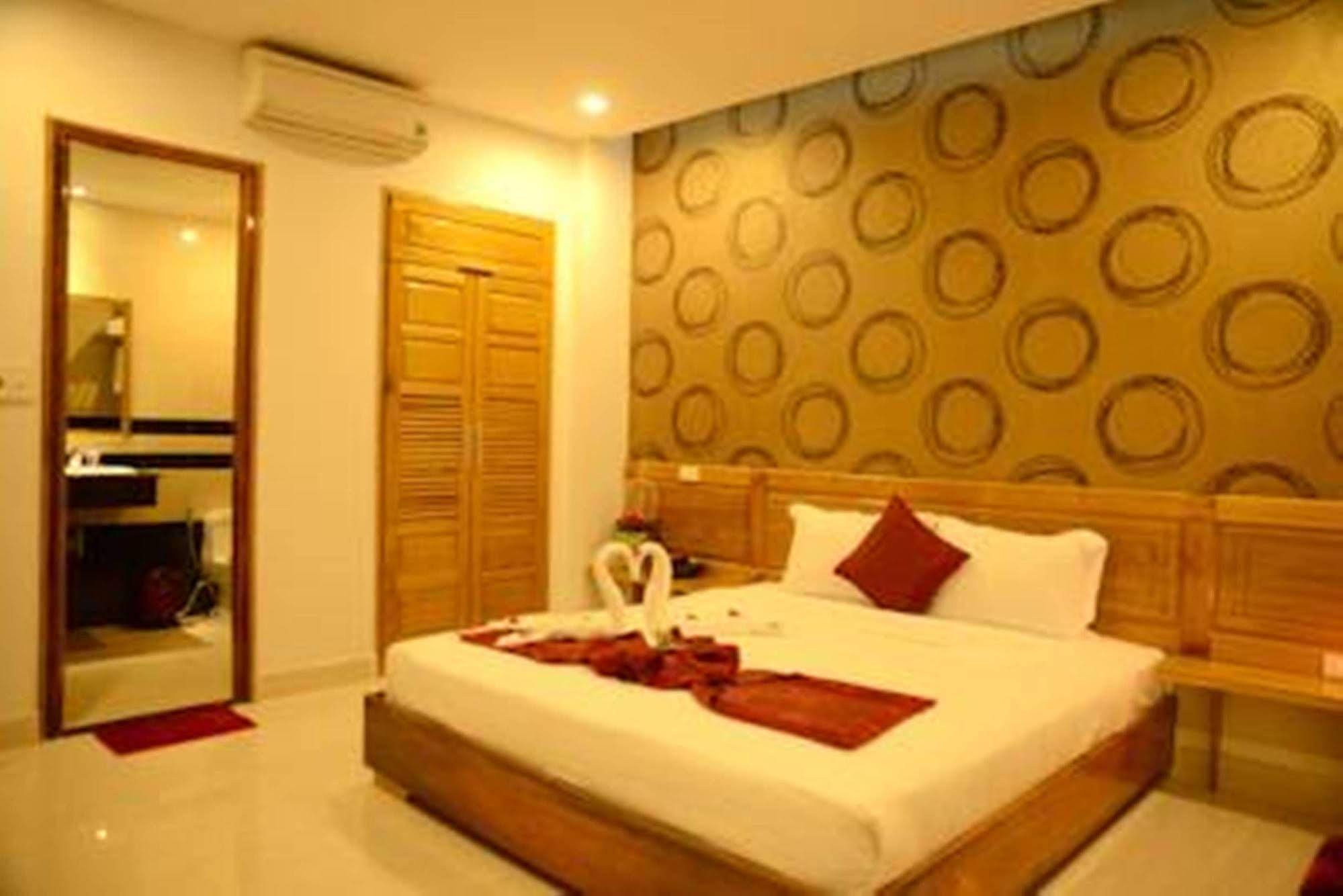 Red Diamond Hotel