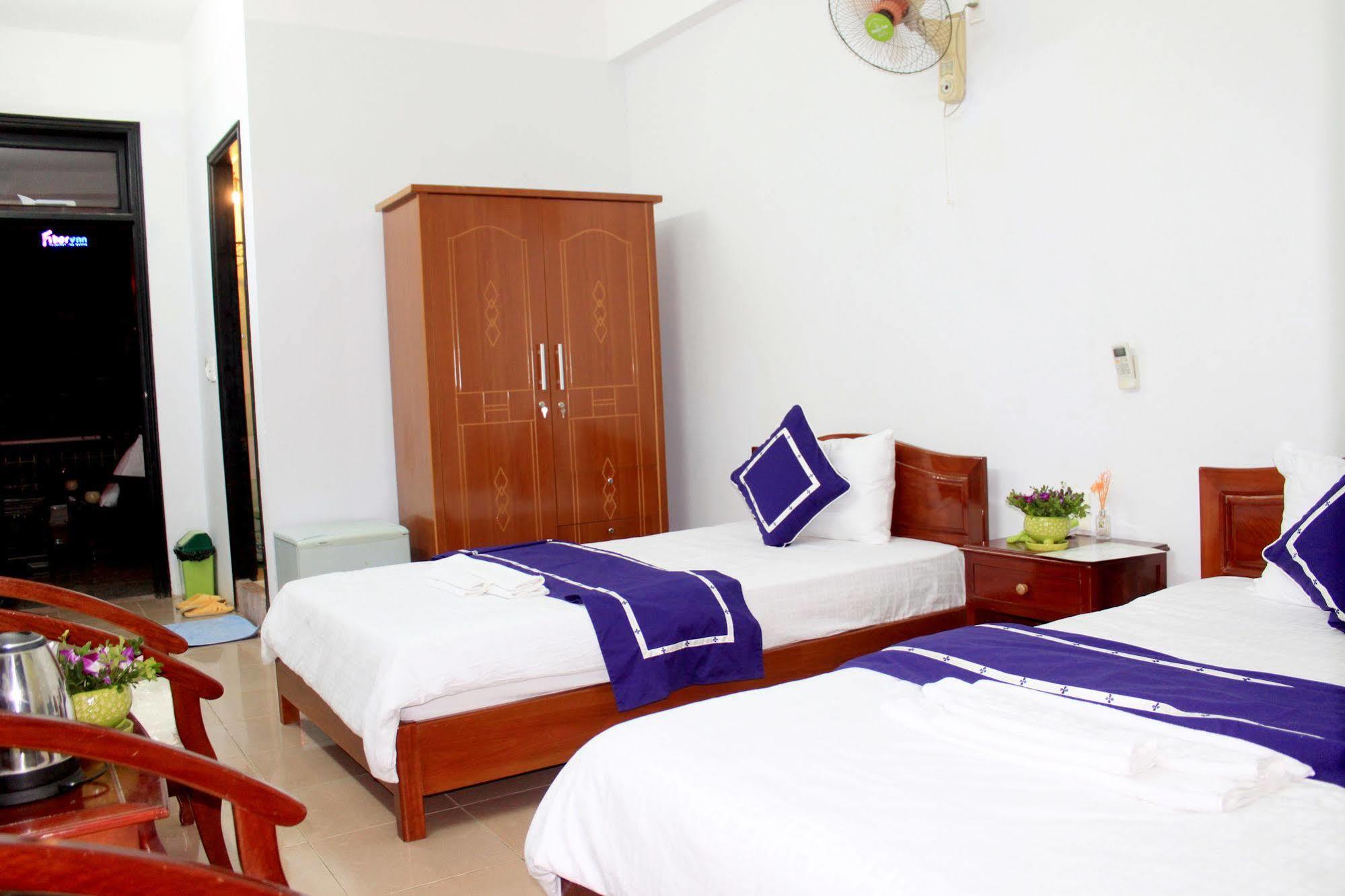 Hotel Ngoi Nha Xanh