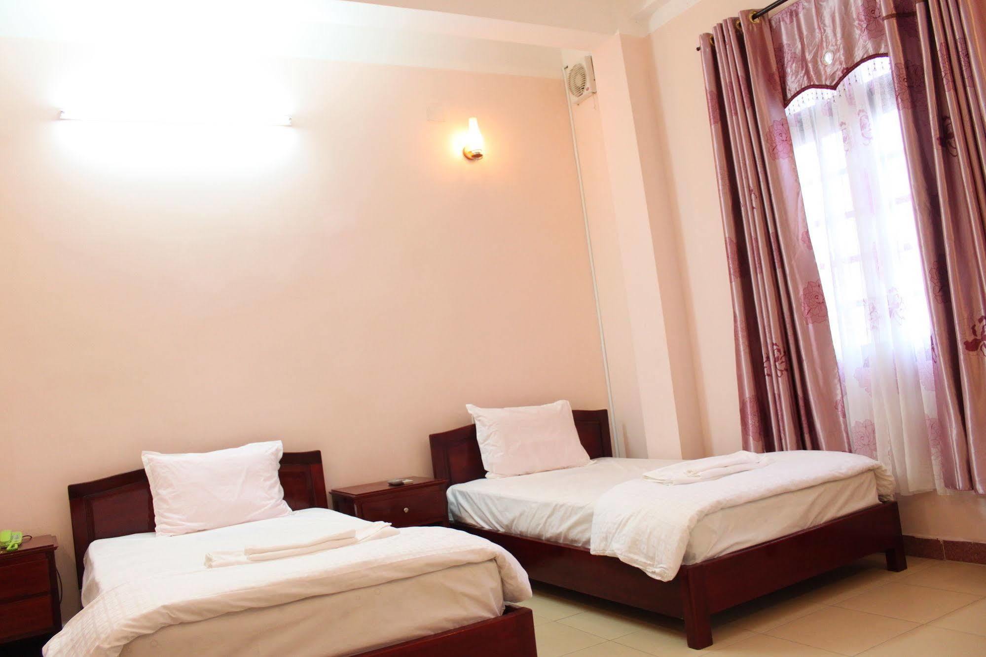 Hotel Ngoi Nha Xanh