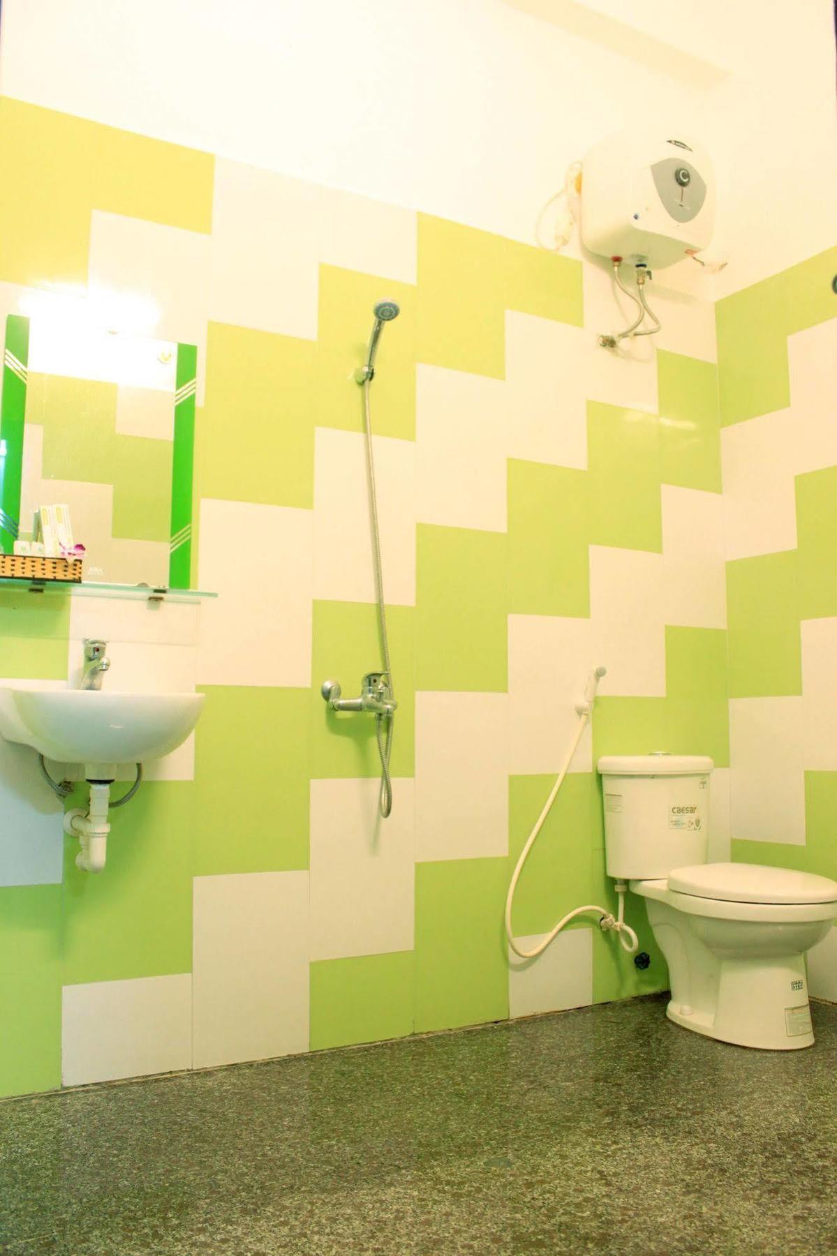 Hotel Ngoi Nha Xanh Da Nang