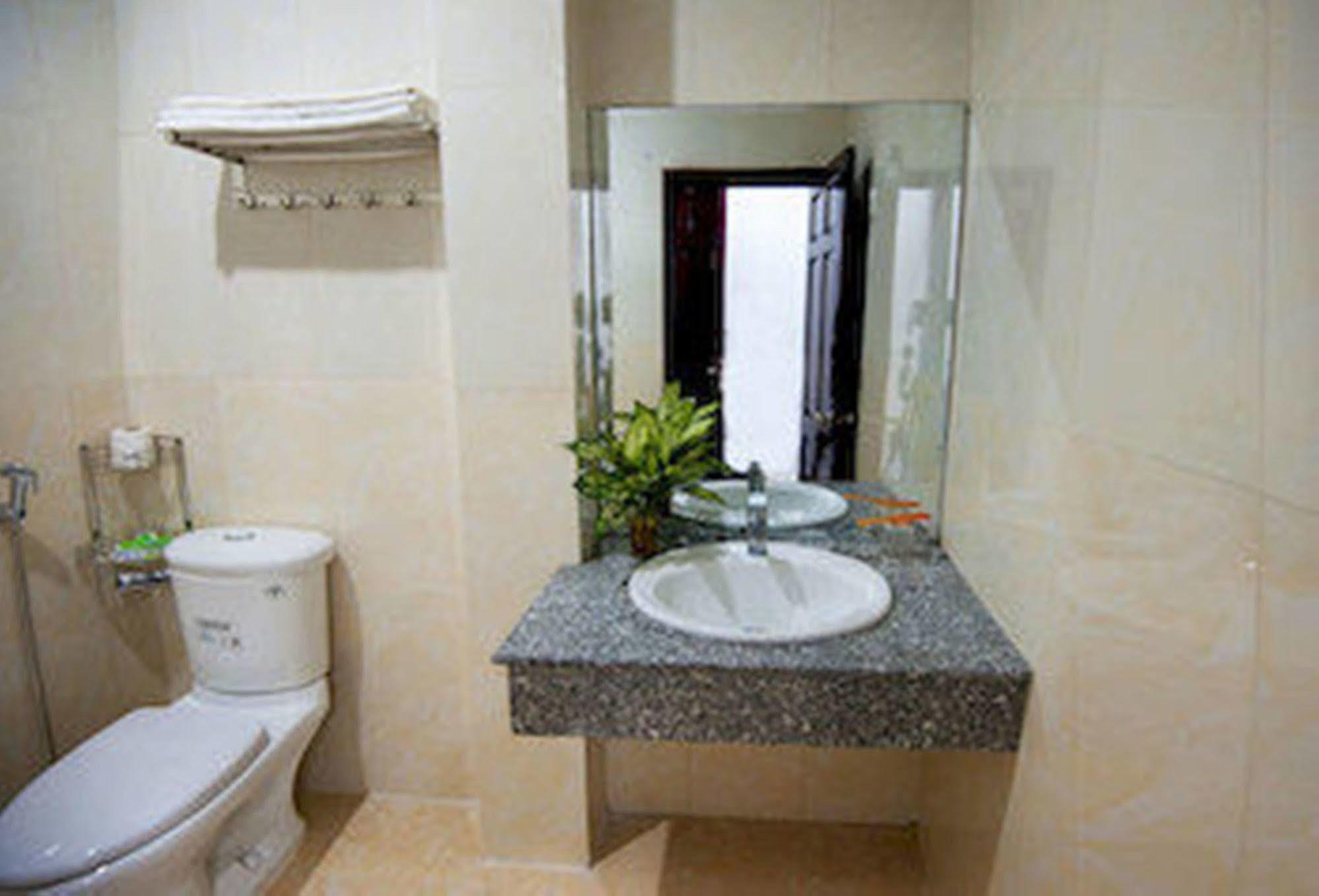 Oyo 1067 Phuc Long 2* Đà Nẵng