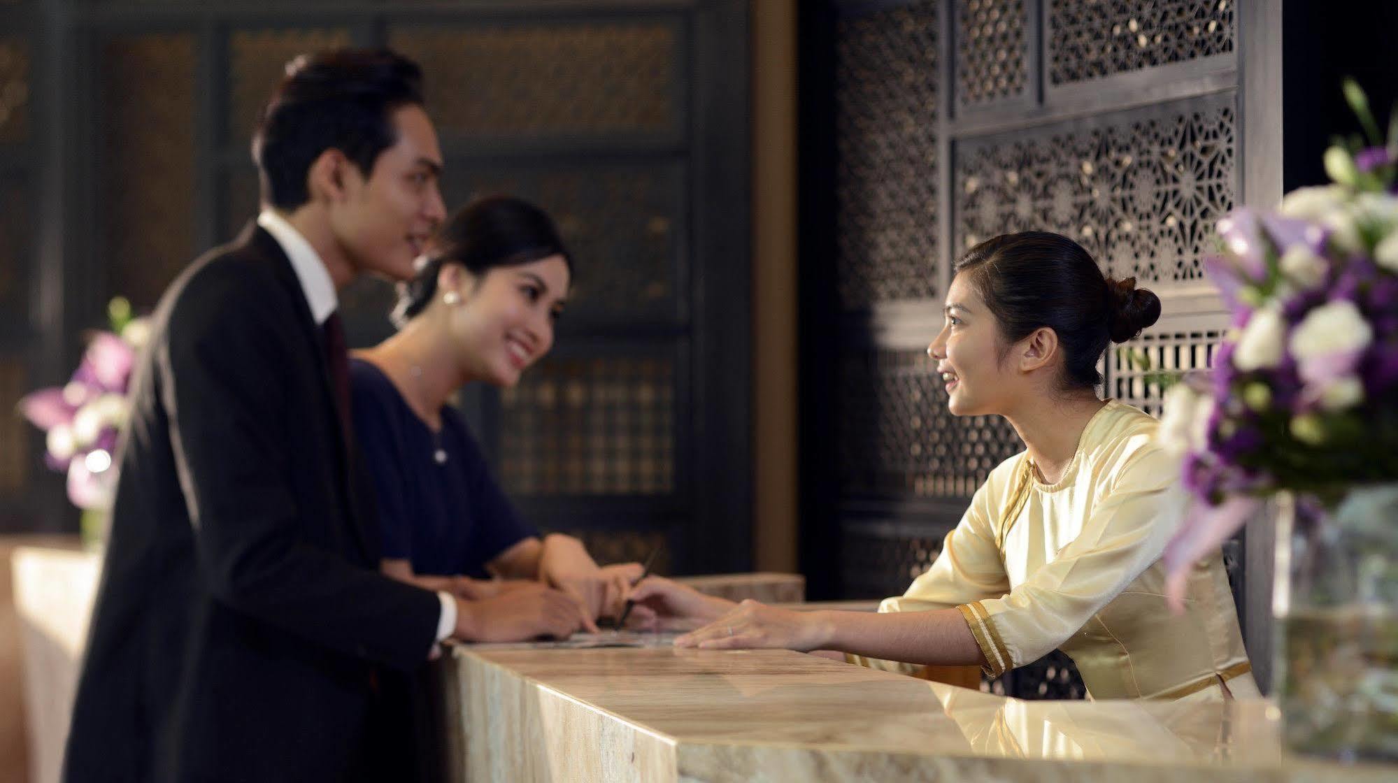 Parkroyal Sài Gòn Khách sạn 4*