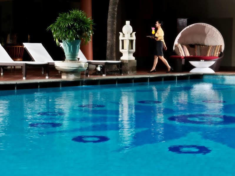 Khách sạn Parkroyal Sài Gòn 4*