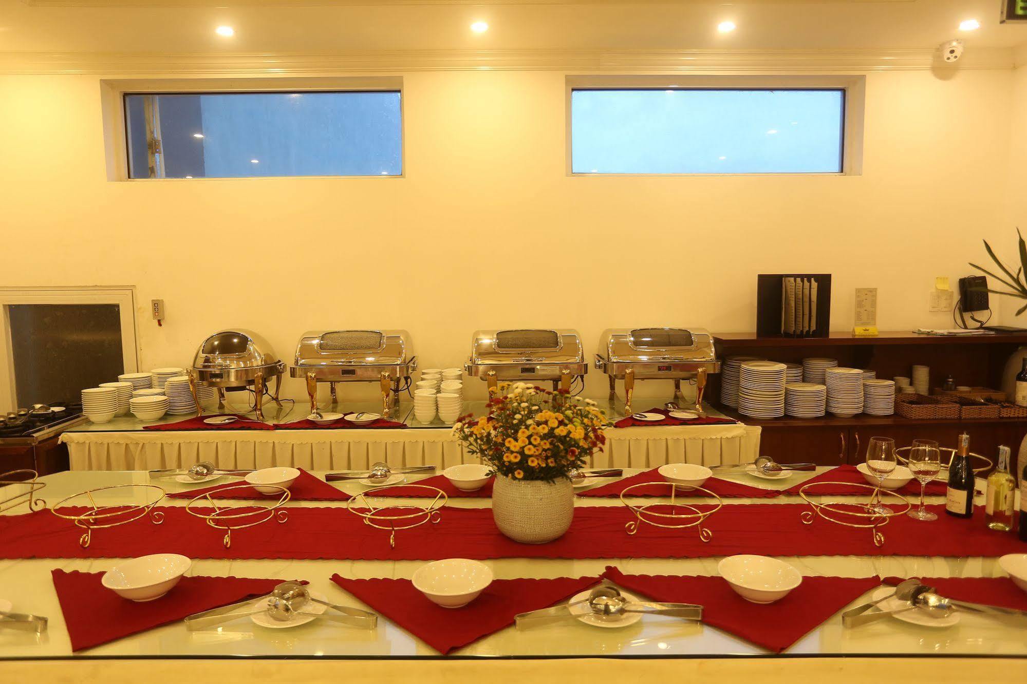 Royal Family Hotel Đà Nẵng