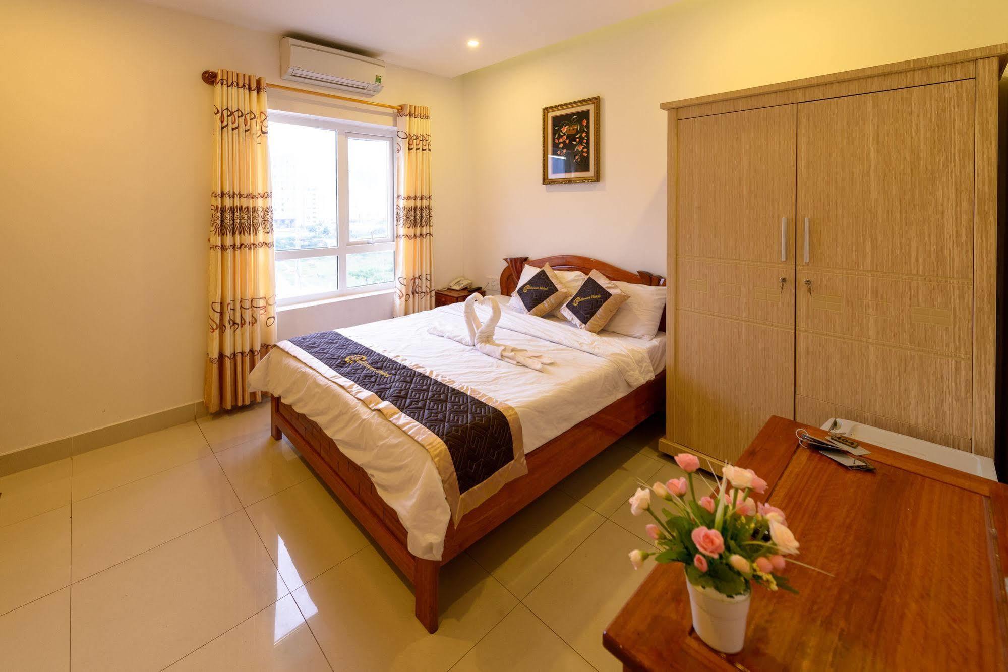 Sunflower Hotel 2*