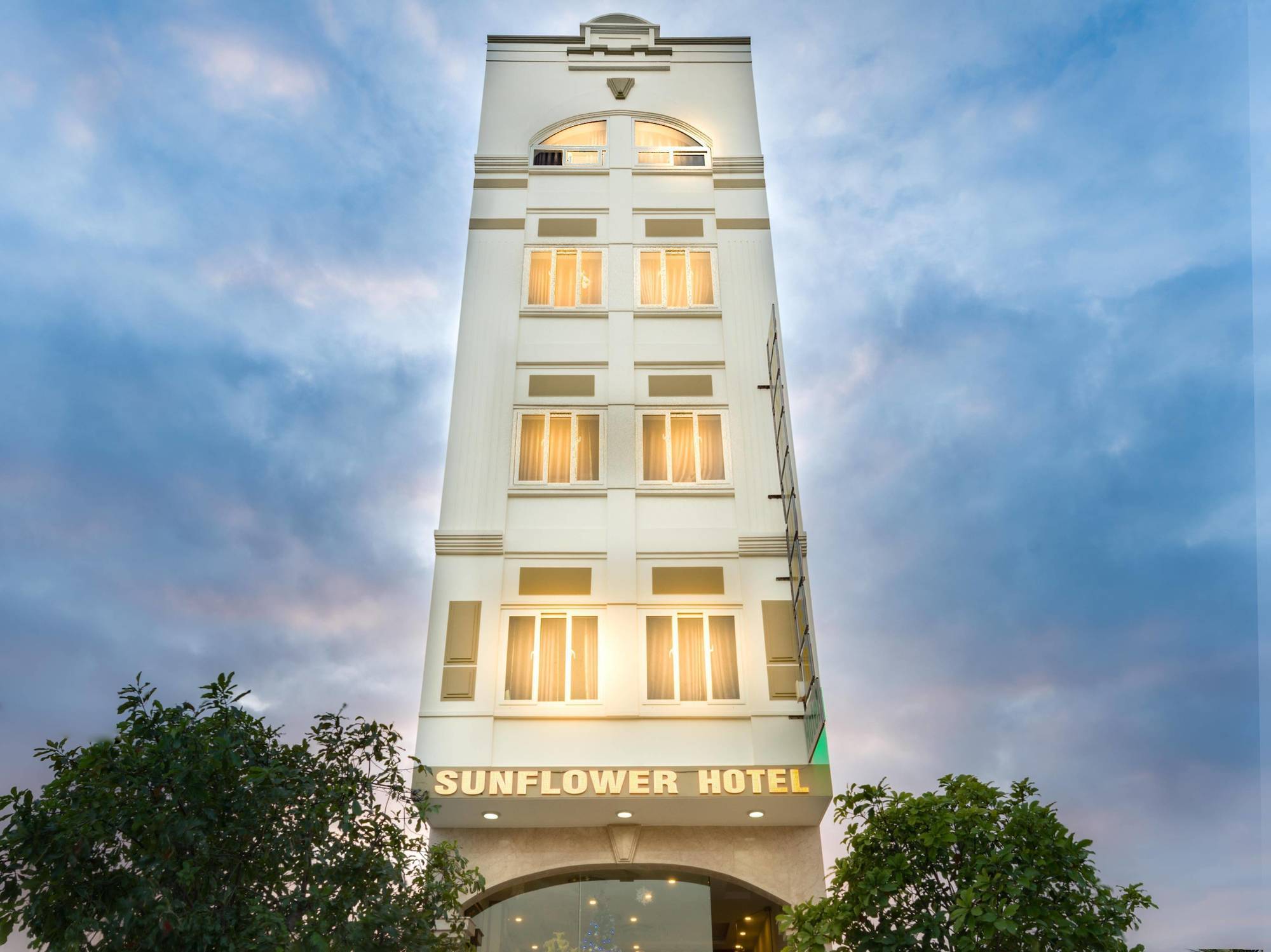 Sunflower Hotel