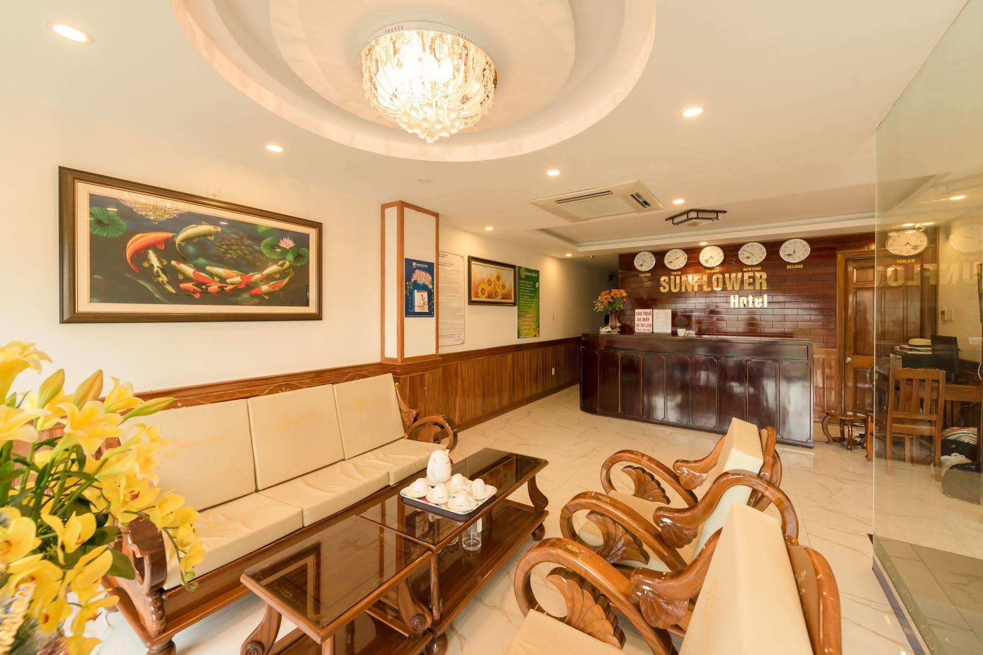 Sunflower Hotel 2*