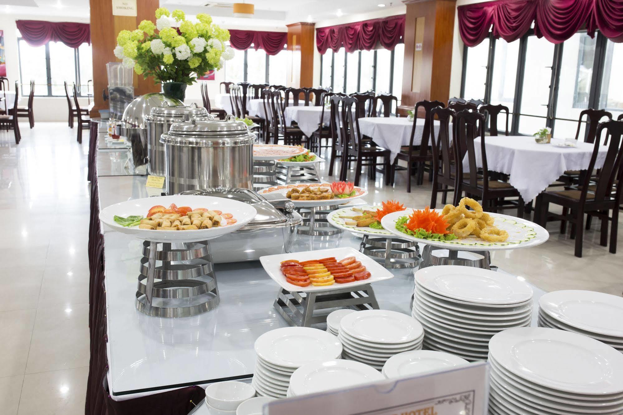 Khách sạn Sea Front Đà Nẵng