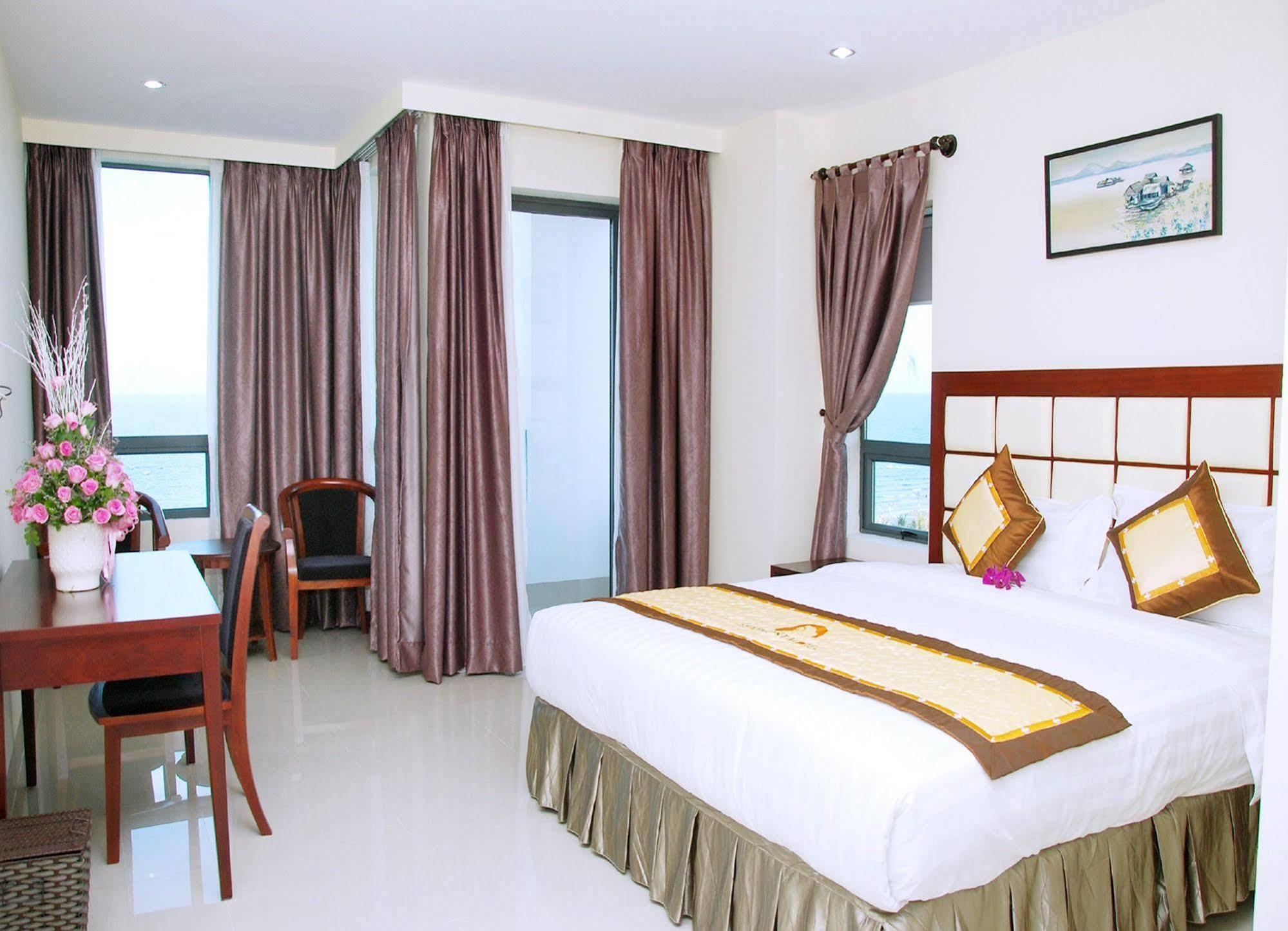 Sea Front Khách sạn Đà Nẵng