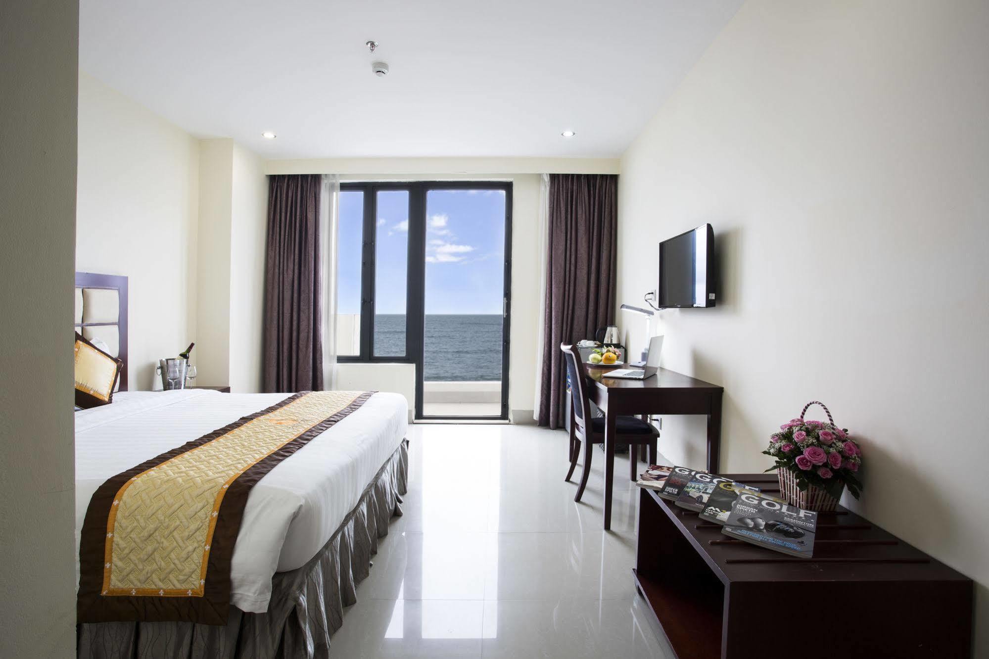 Sea Front Khách sạn 3*