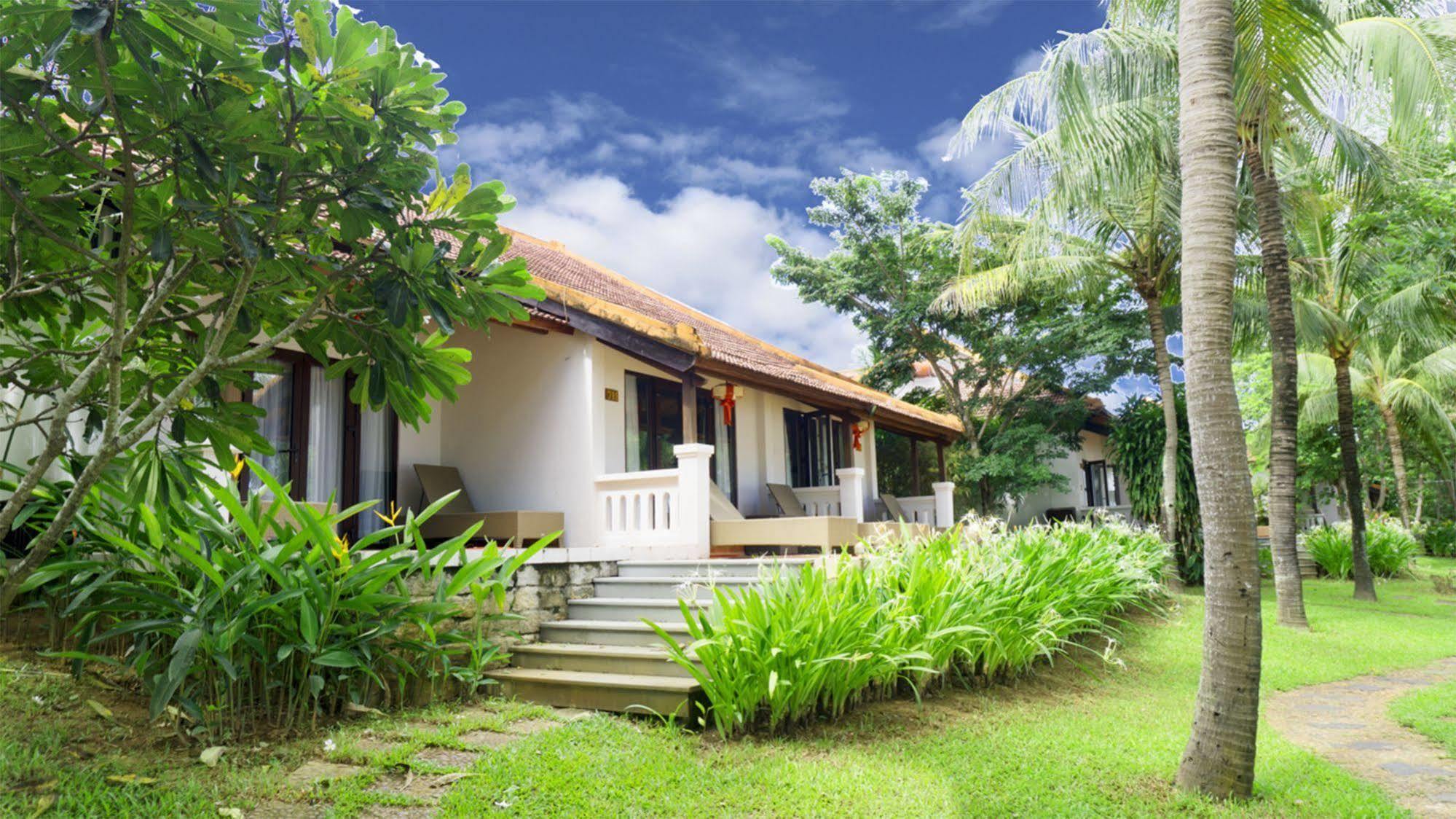 Vinh Hung Riverside Resort&spa Resort 4*