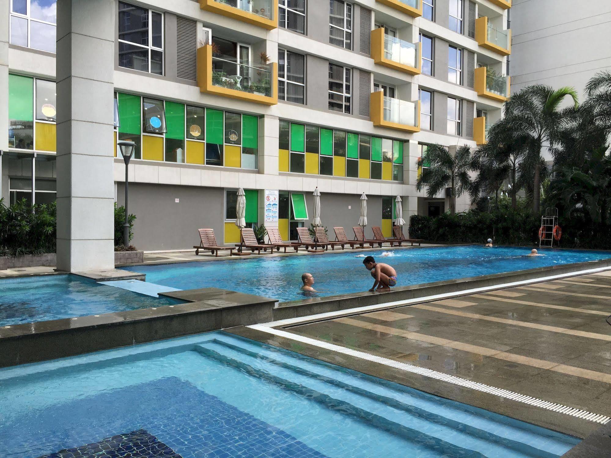 Bluesky Serviced Airport Plaza * Ho Chi Minh City