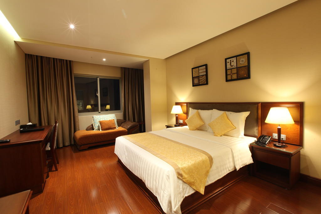 Khách sạn Stay Hotel 4*