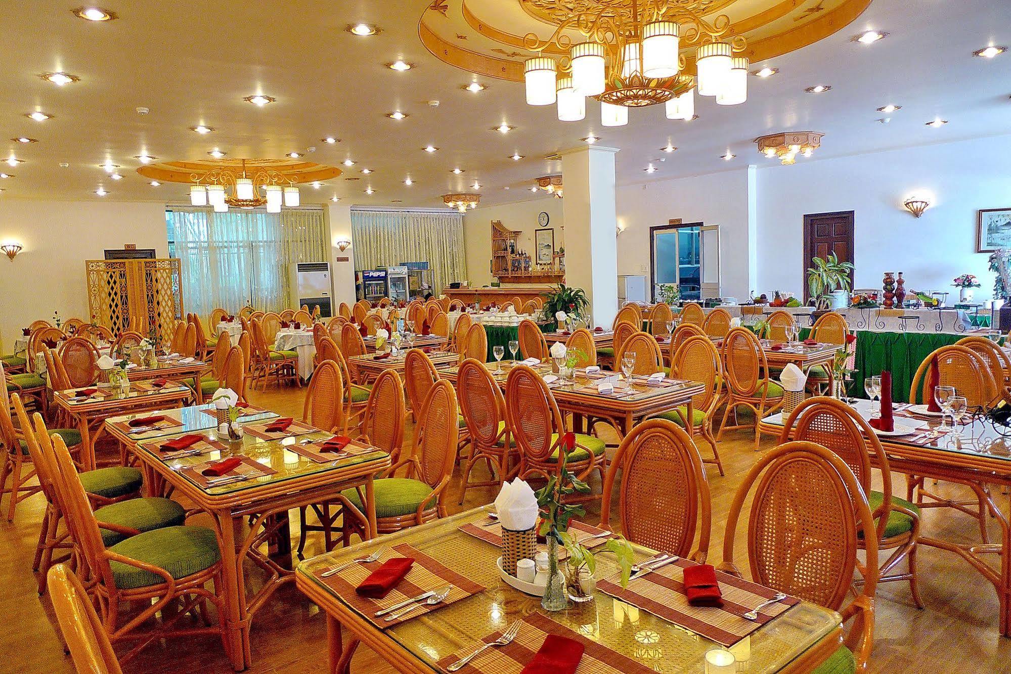 Green Hotel