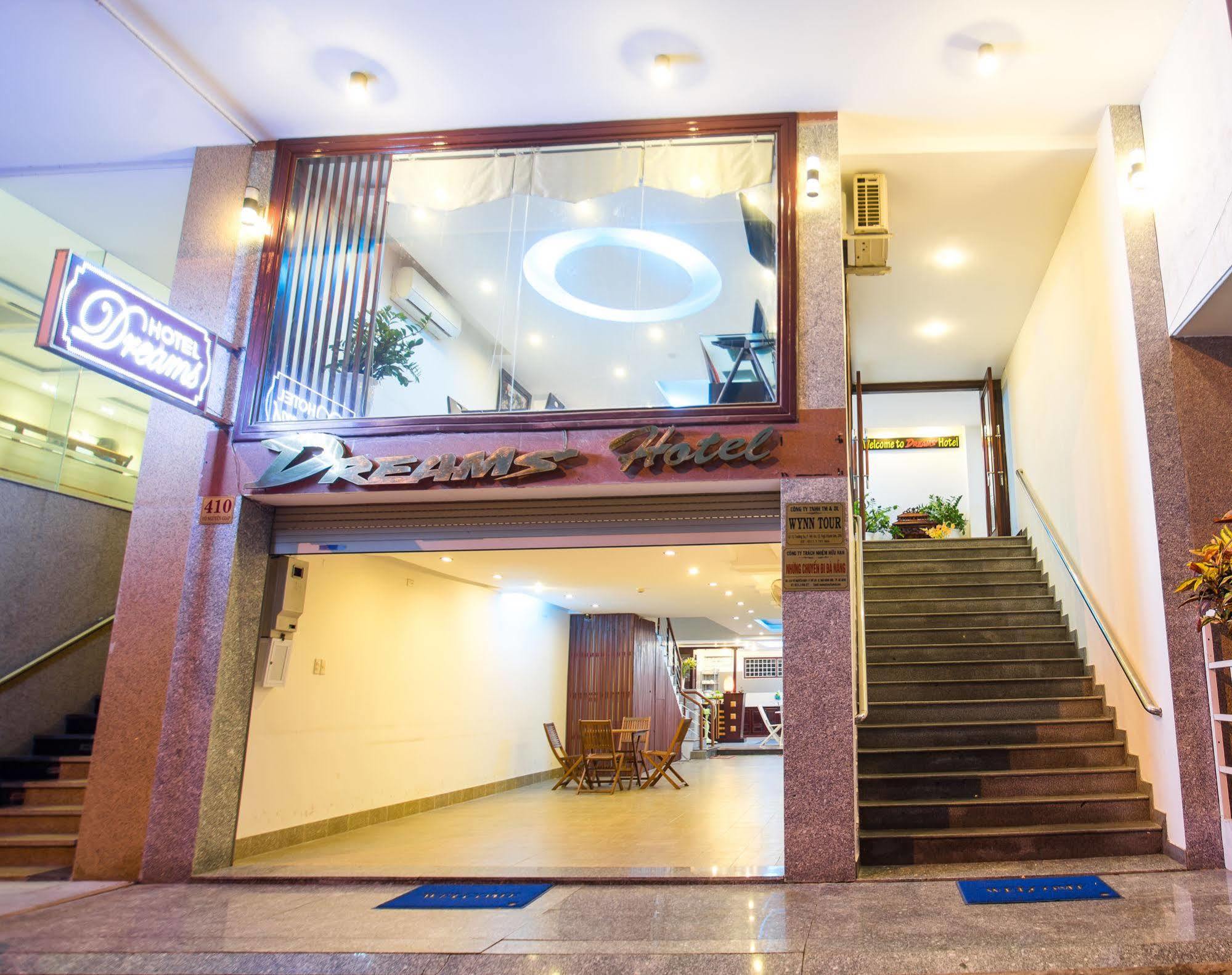 Dream Hotel 3*
