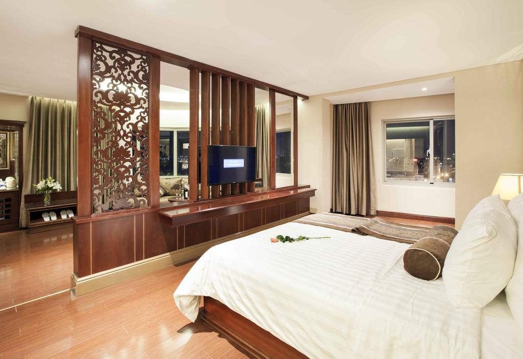 Stay Hotel 4*