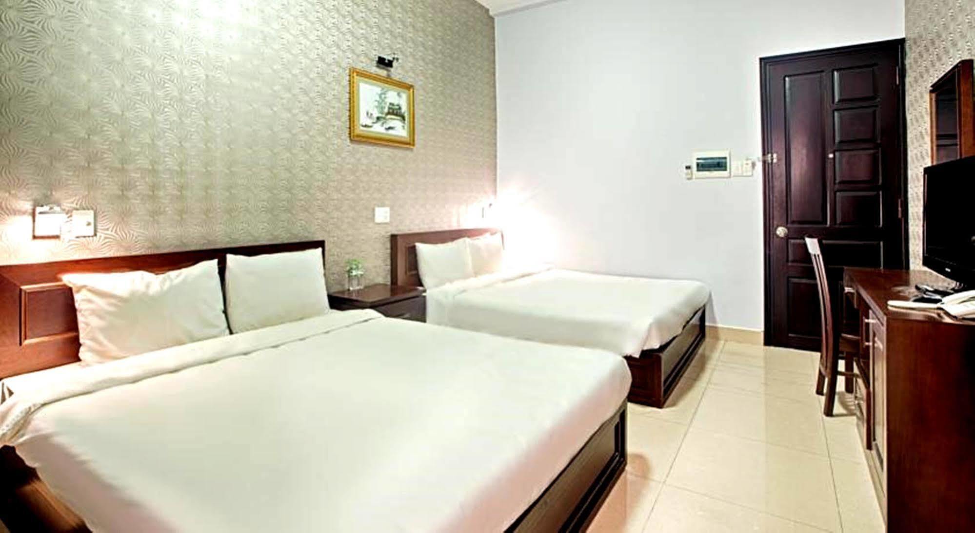 Dana Pearl 2 Khách sạn hẻo lánh Đà Nẵng