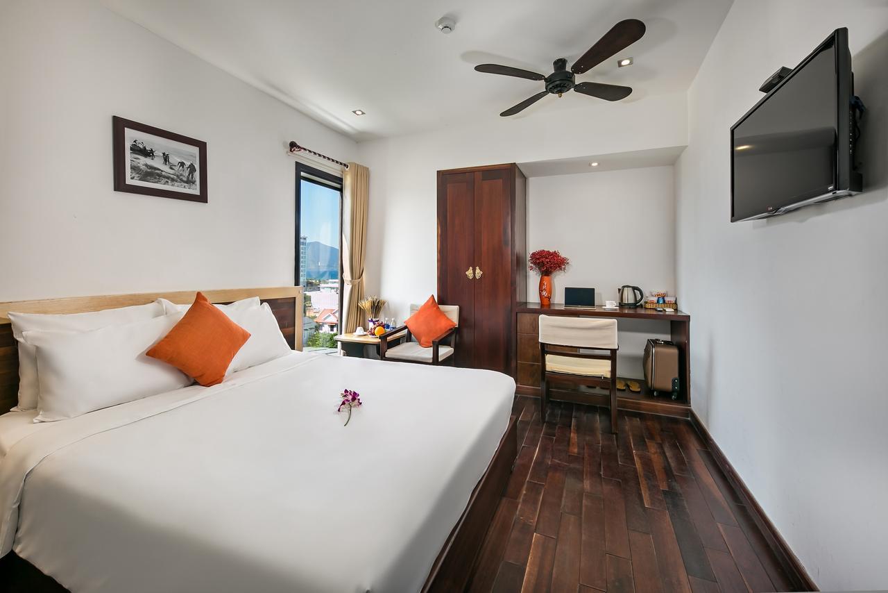 Hotel Sea Flower Da Nang