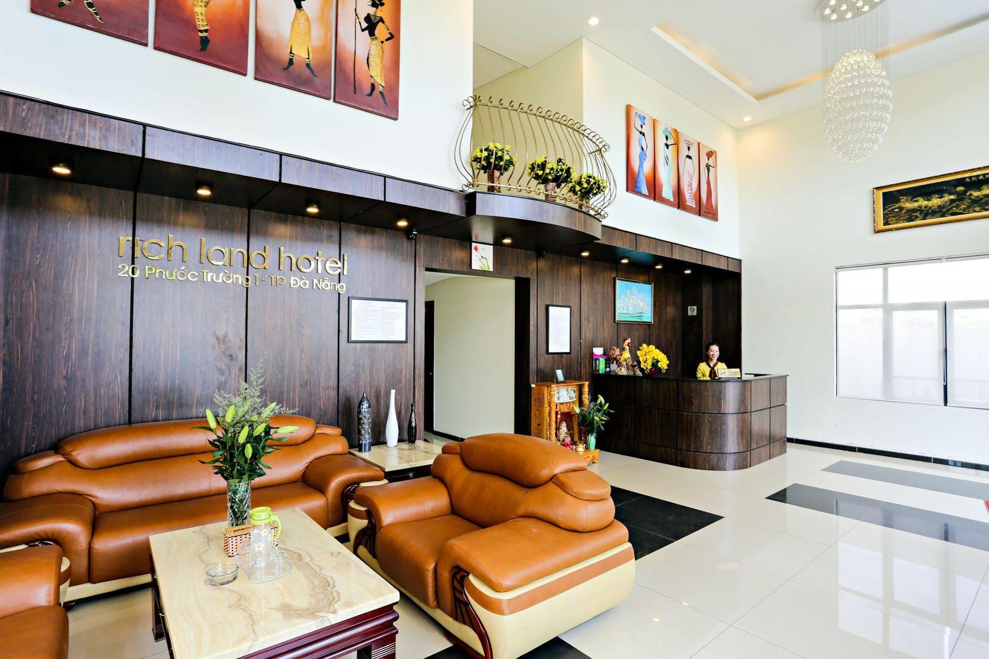 Rich Land Hotel