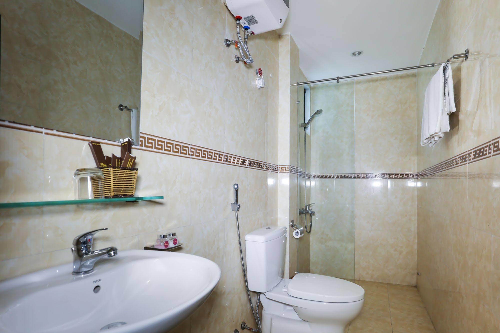 Rich Land Hotel 2*