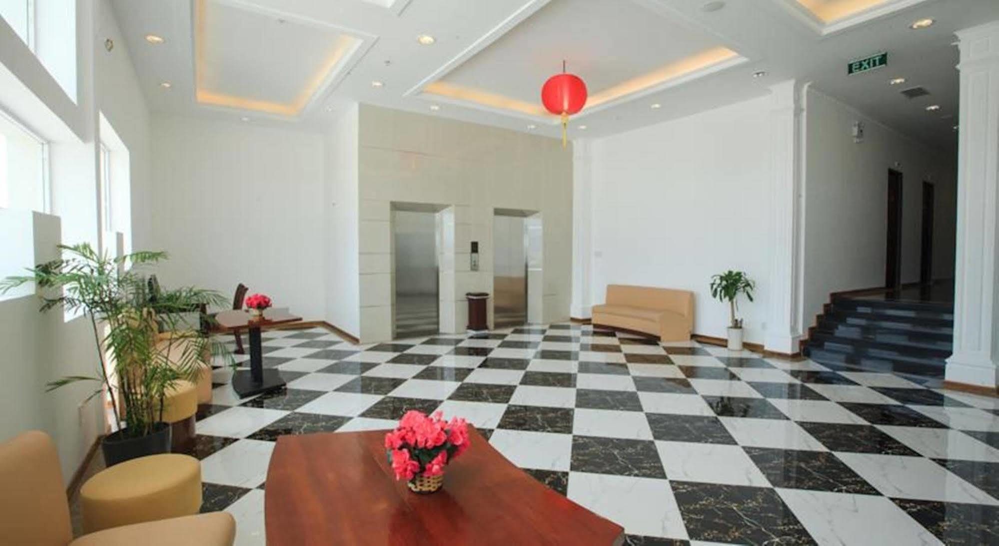 Den Long Do Hotel 3*