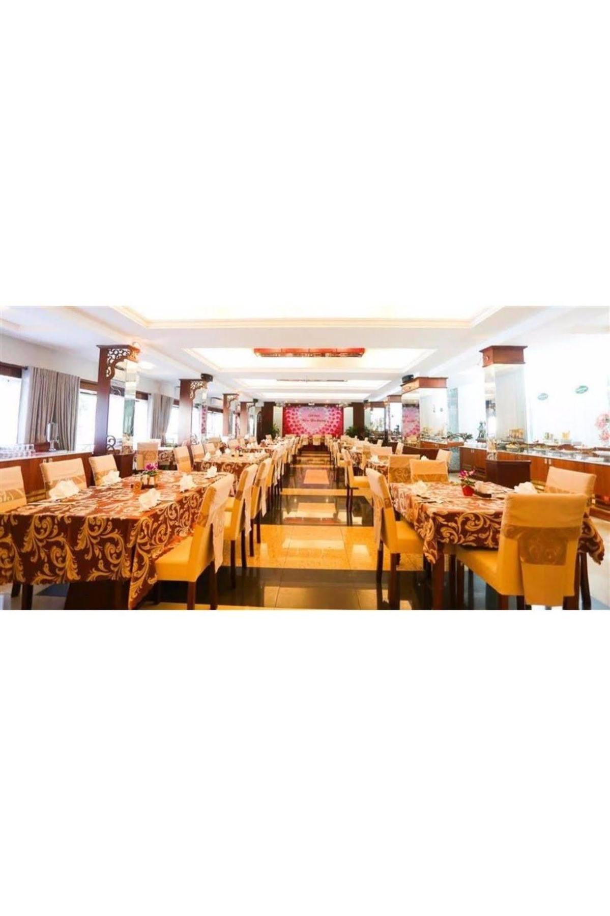 Khách sạn Royal 3*